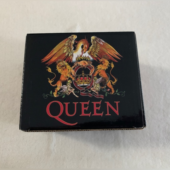 🇨🇦 Queen - Band Logo Mug - Picture 3 of 5
